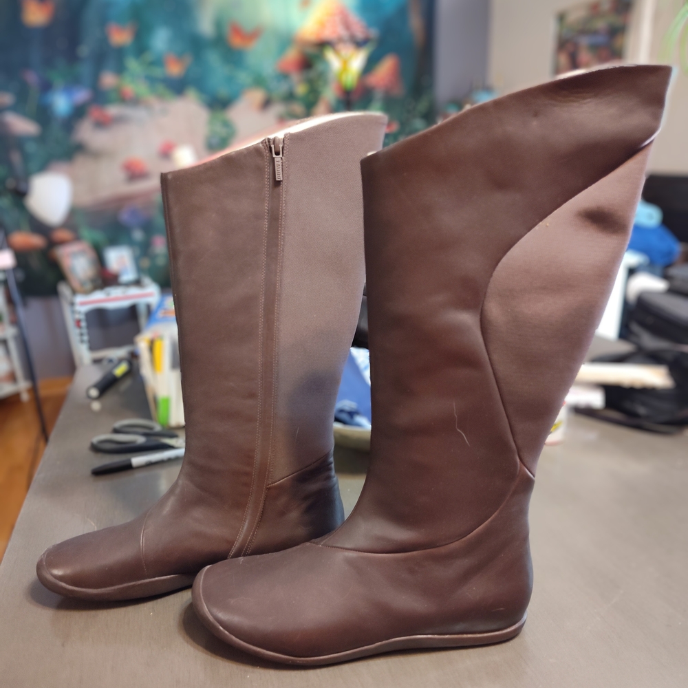 TSUBO Brown Knee-High Women's Boots Size 10
